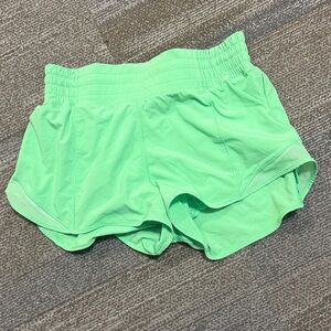 Lululemon Hotty Hot 2.5 Shorts